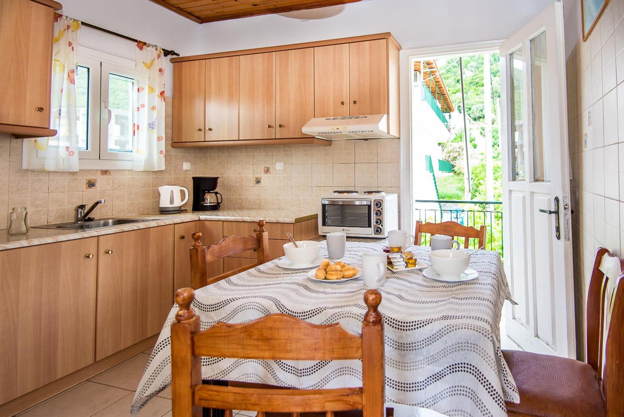 The Grapevine Rooms Poros  Exteriör bild